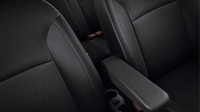 Front armrest integrated in driver seat
