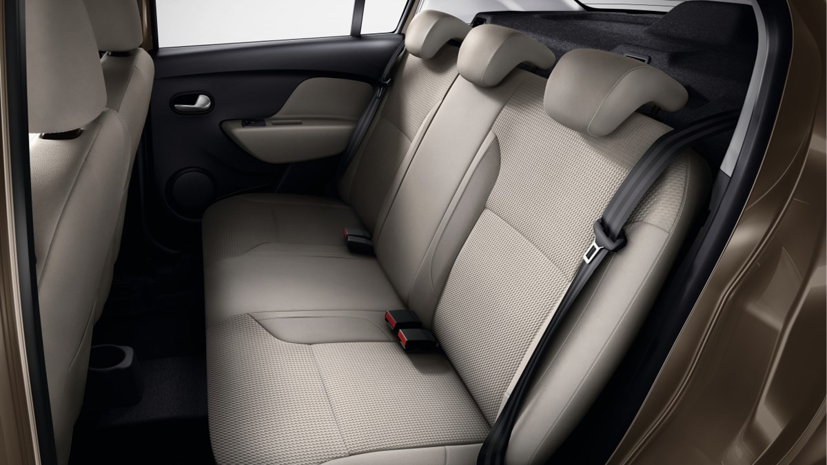 Renault Logan  interior space