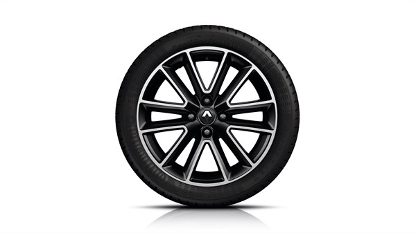 Renault Logan tyre
