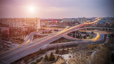 Leading lights on city highways