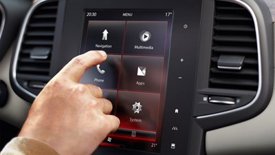 الشاشة الرئيسية لنظام R-LINK 2®‎ بالسيارة رينو تاليسمان